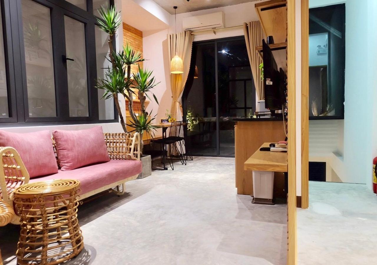 6 Bedroom House - Best Location - 5Mins My Khe Beach Da Nang Dış mekan fotoğraf